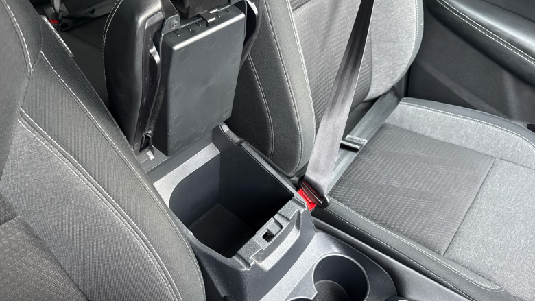 Nissan Qashqai 1.3 DiG-T MH 158 N-Connecta 5dr Xtronic Petrol Hatchback